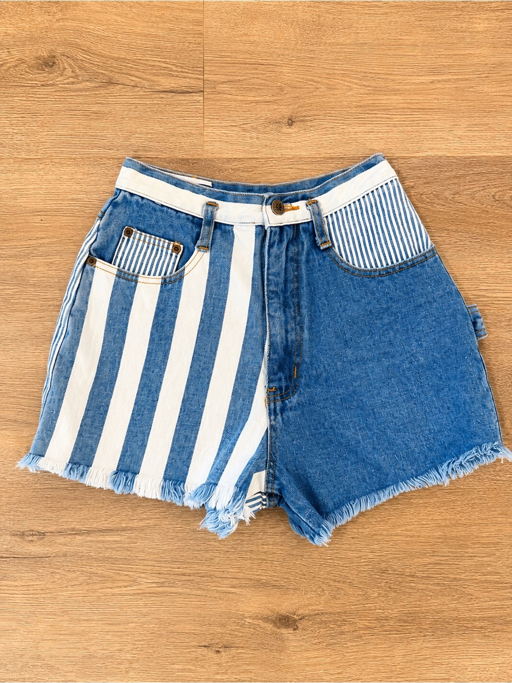 Vintage 90s Nuovo County Seat Patchwork Denim Shorts Size 5/6 Blue Stripe USA